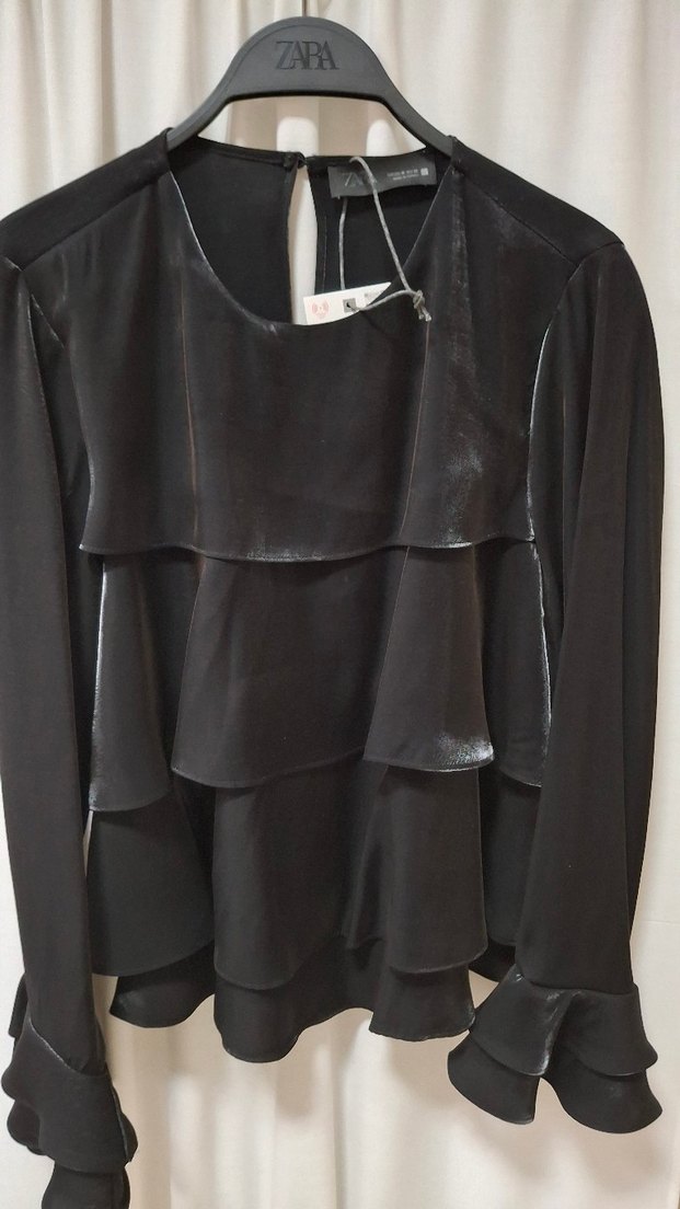 Siyah Deri Fırfırlı Uzun Kollu Bluz - Görsel 3