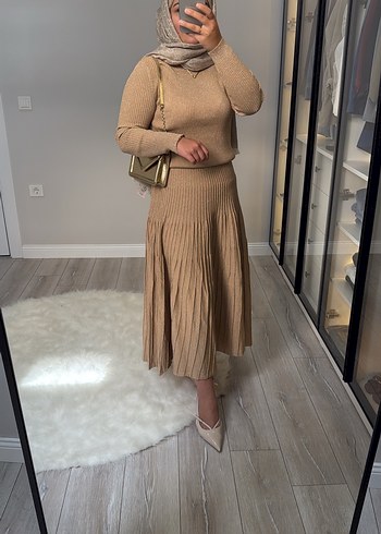Bej Yüksek Yakalı Triko simli Elbise - Görsel 2
