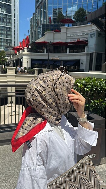 Gucci Eşarp