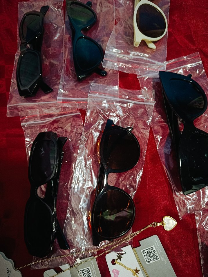 MAC Beyaz Takma Kirpik - Görsel 3