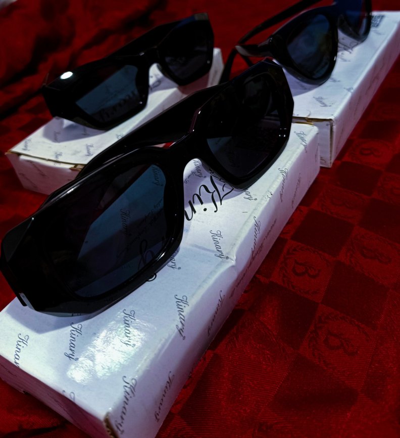 MAC Beyaz Takma Kirpik - Görsel 4