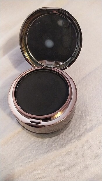 Kiss beauty kaş farı ve jel eyeliner 