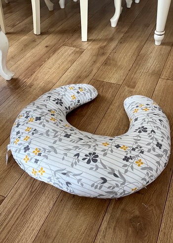 Çiçek Desenli Gri Emzirme ve Hamilelik Yastığı - Görsel 2