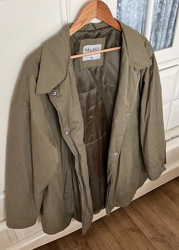 Bej Düğmeli Kaban - Görsel 4