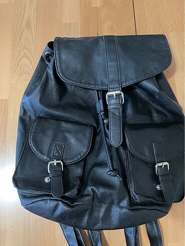 h&M deri sırt çantası