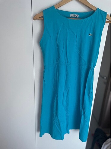 LACOSTE ELBİSE