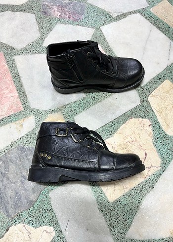 Siyah Tokalı Erkek çocuk Bot - Görsel 2