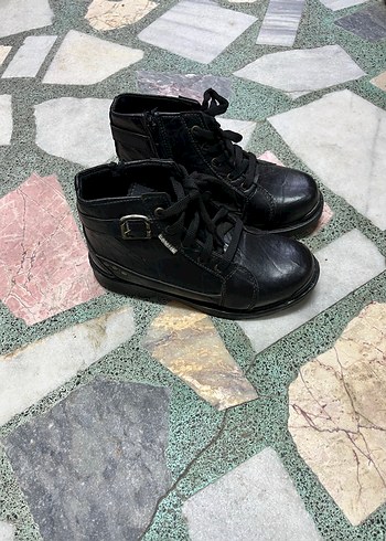 Siyah Tokalı Erkek çocuk Bot - Görsel 3