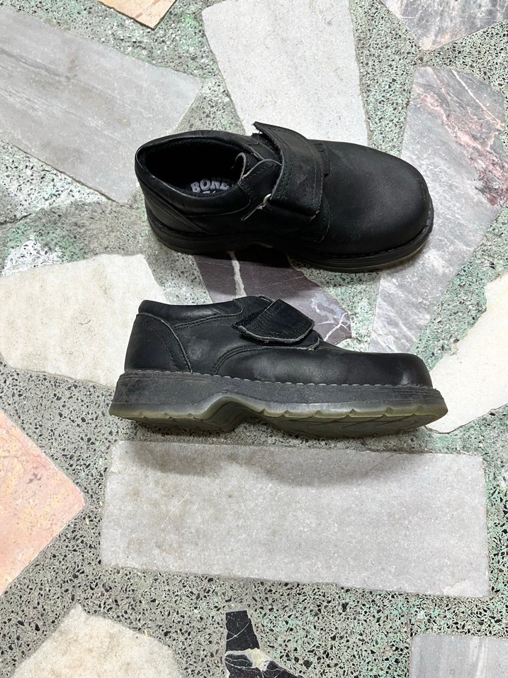 Erkek Çocuk Siyah Cırtlı Özel Ayakkabı - Görsel 2