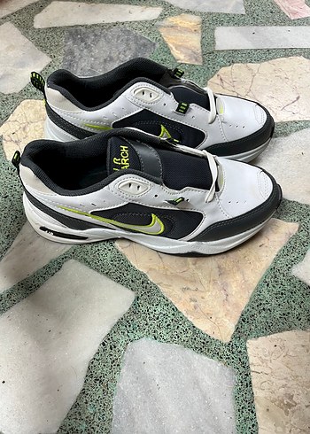 40 Beden Nike Erkek Beyaz Gri Spor Ayakkabı