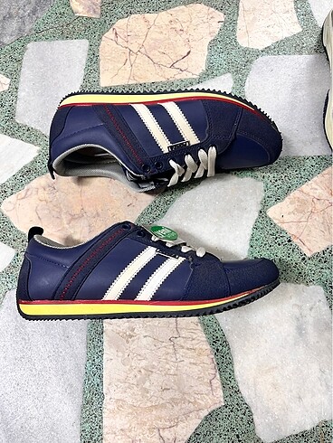 40 Beden Zara spor ayakkabı