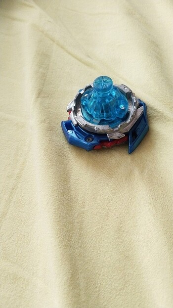 Diğer Winning valkyrie beyblade burst 