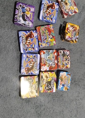 Diğer Pokemon Kart replika