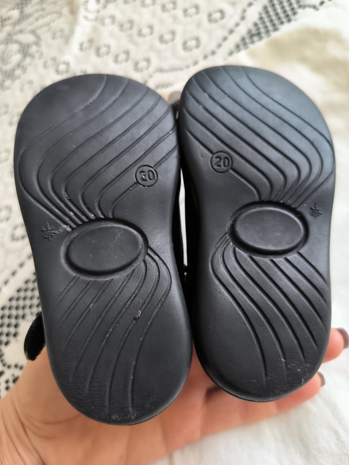 Kız Çocuk Siyah Fırfırlı Bale Ayakkabısı - Görsel 2