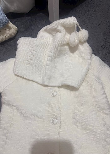 Kız Çocuk Beyaz Kapüşonlu Triko mont - Görsel 4