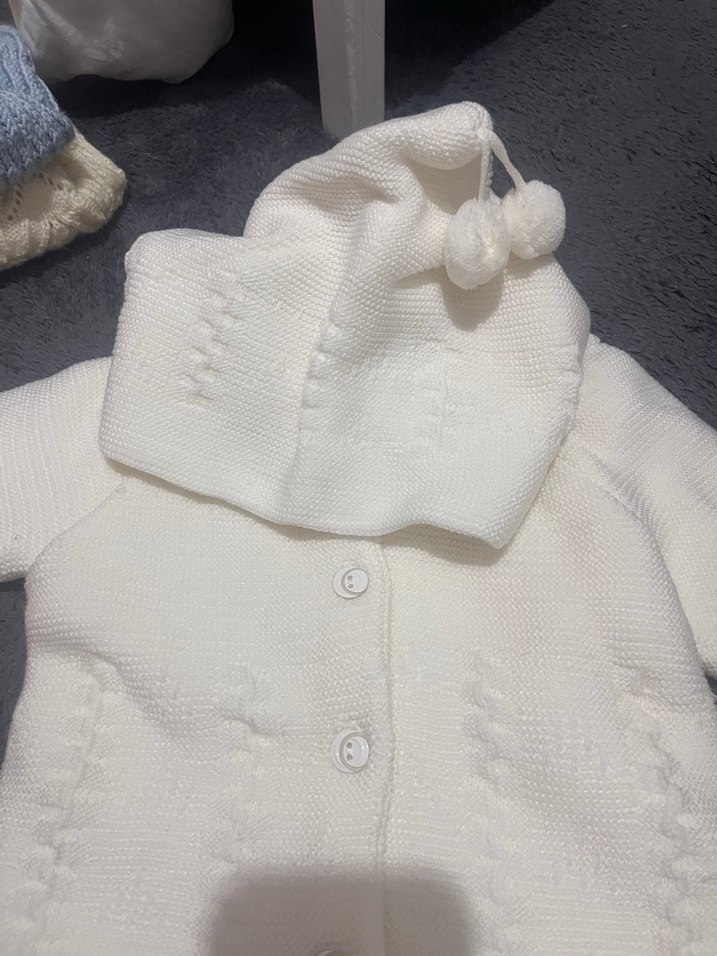 Kız Çocuk Beyaz Kapüşonlu Triko mont - Görsel 4