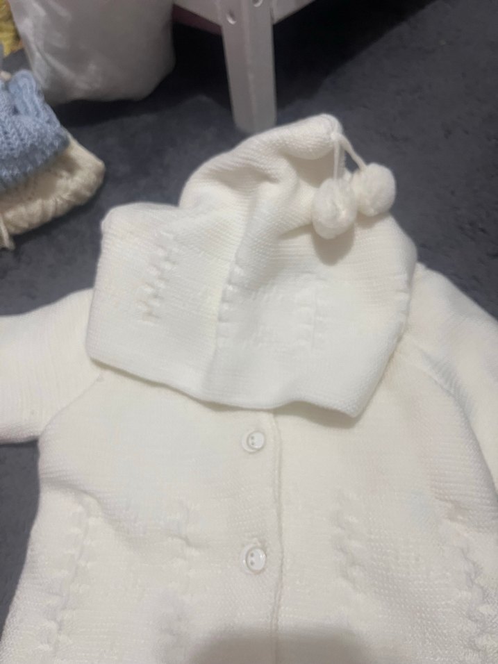 Kız Çocuk Beyaz Kapüşonlu Triko mont - Görsel 3