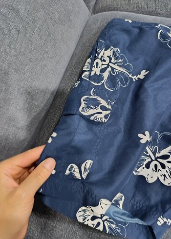 Düğmeli Mavi Çiçek Desenli Erkek Mayo Şortu - Görsel 7