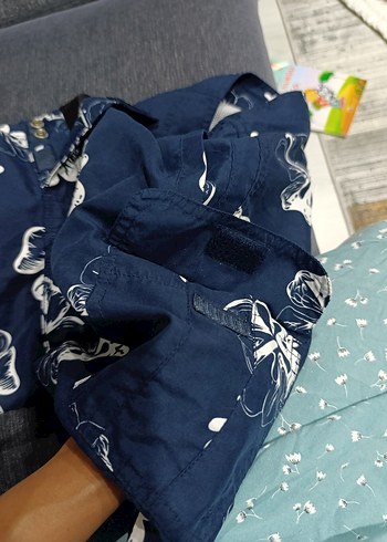 Düğmeli Mavi Çiçek Desenli Erkek Mayo Şortu - Görsel 3