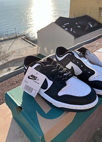 Nike Panda dunk 
