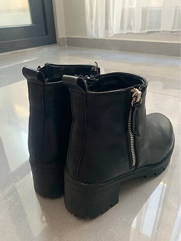 Diğer Kadın bot
