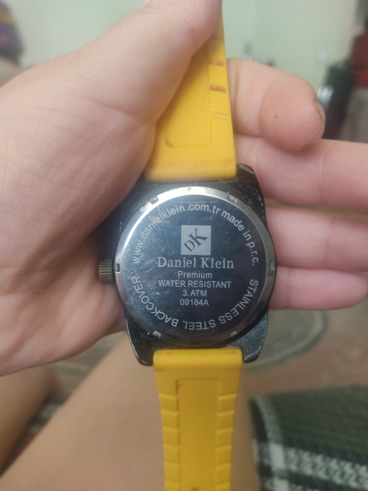 Siyah Kasa Sarı Kayışlı Erkek Kol Saati - Görsel 2