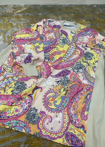 Ghisa tunik
