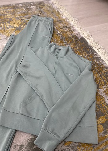 Guess Orjinal Fermuarlı Eşofman Takımı