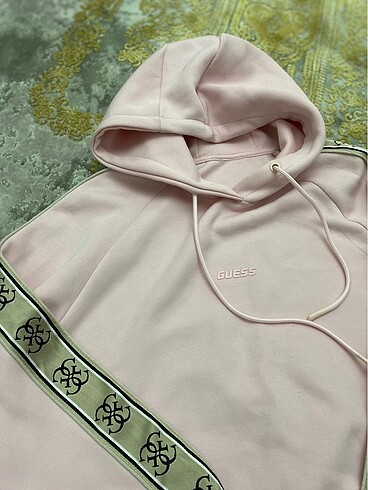 m Beden pembe Renk Guess Orjinal sweat #zara #mavi #guess #bershka