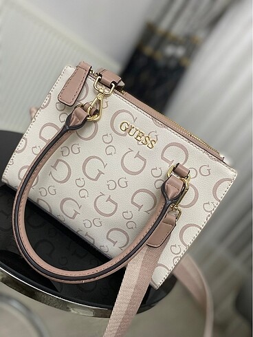 Guess Guess Orjinal çanta #guess #invee #vakko #matmazel
