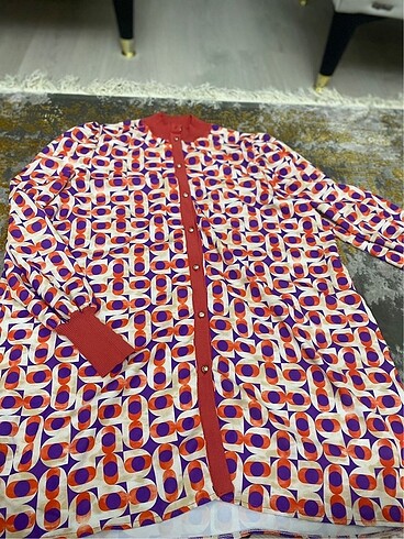 Ghisa tunik