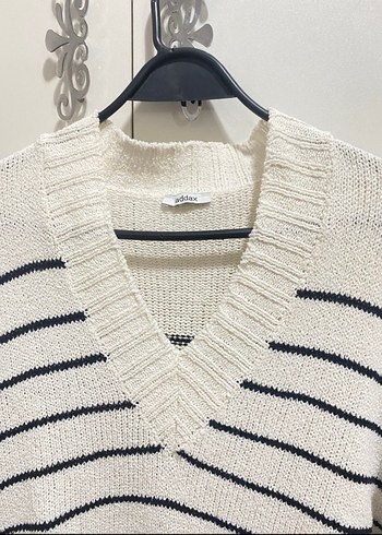 Addax v Yaka Beyaz Çizgili Triko Kadın Kazak - Görsel 4