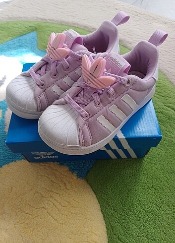 25 Beden mor Renk Adidas çocuk ayakkabı