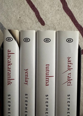  Alacakaranlık 10. Yıl özel kutulu set ciltli