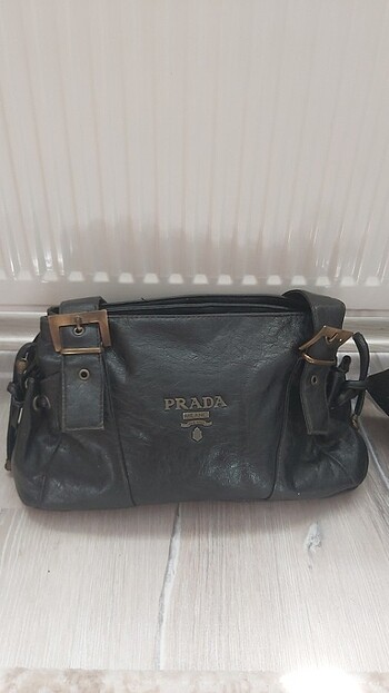 Prada çanta