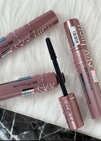 MAYBELLINE SKY MASCARA