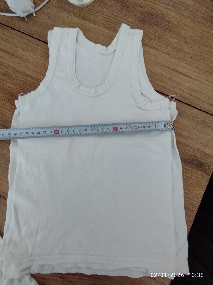 Beyaz Çocuk Atlet - Görsel 3