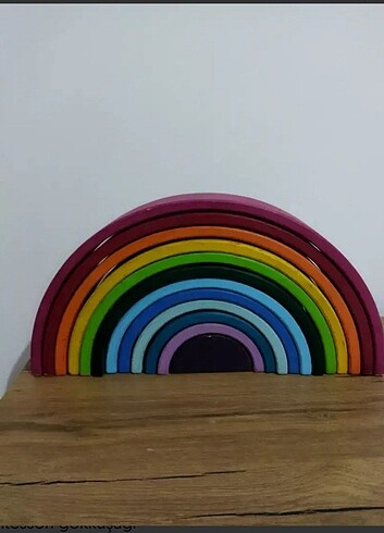 Waldorf gökkuşağı Montessori