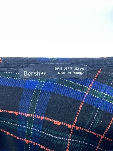 s Beden çeşitli Renk Bershka Kısa Elbise %70 İndirimli.