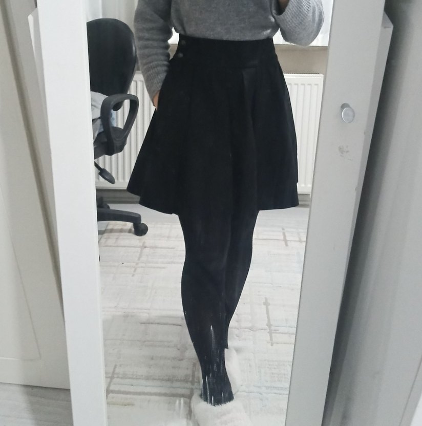 Drapeli Siyah Mini Etek - Görsel 2