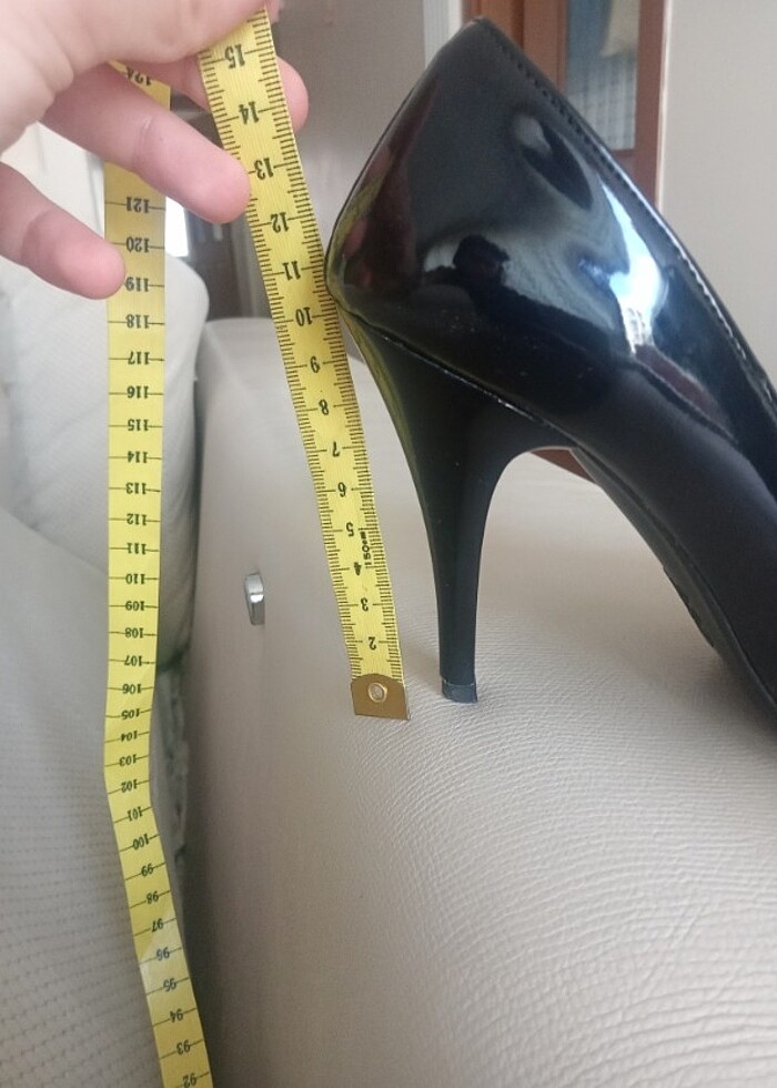 Siyah rugan topuklu ayakkabı  - Görsel 2