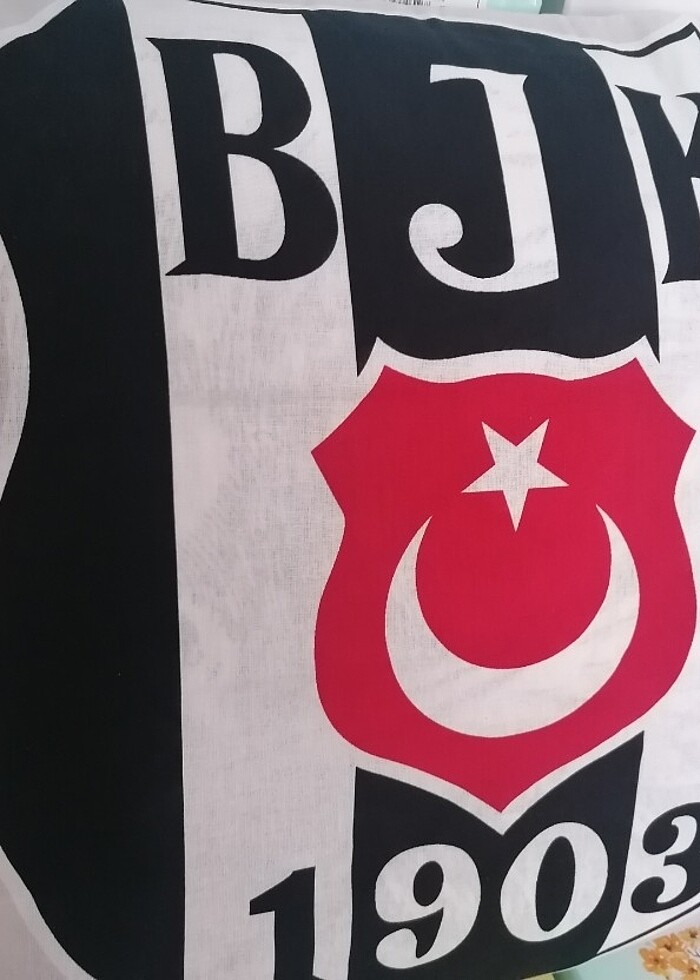 Taç Lisanslı Beşiktaş Yastık Kılıfı  - Görsel 2