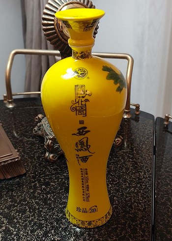 Sarı Renkli Çiçek Desenli Vazo - Görsel 2