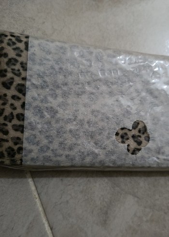 Beden Büyük Boy Leopar Desenli Cüzdan