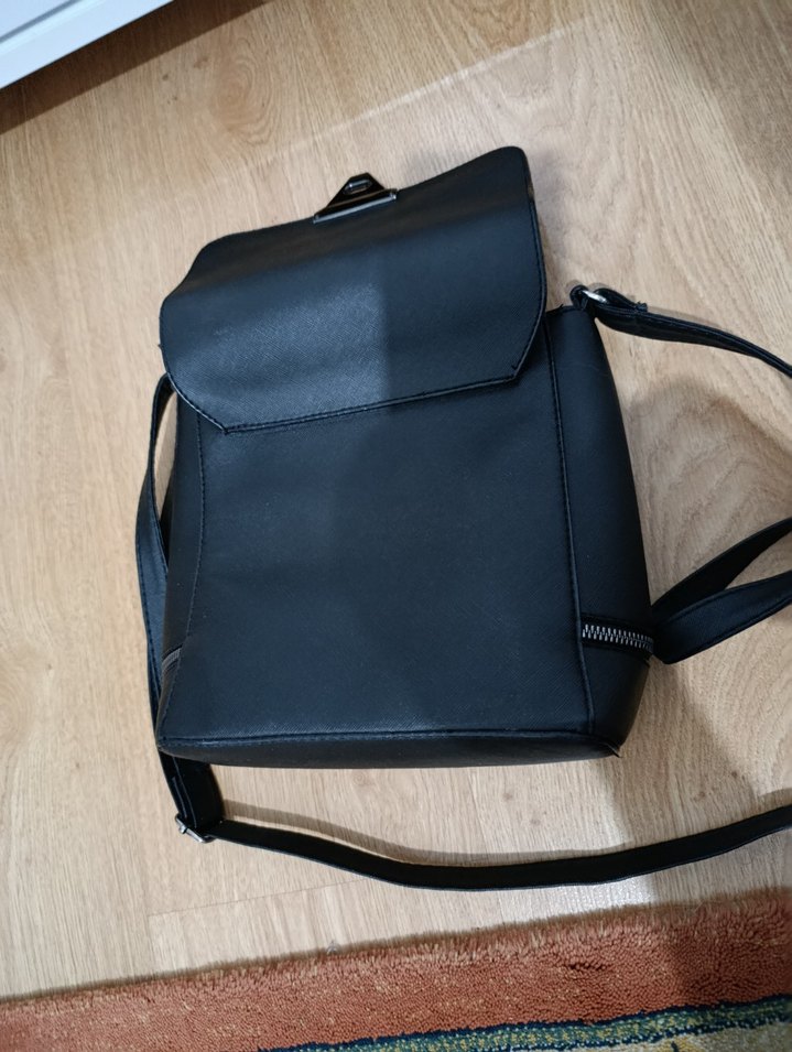 Siyah Deri Tokalı Kadın Çantası - Görsel 4