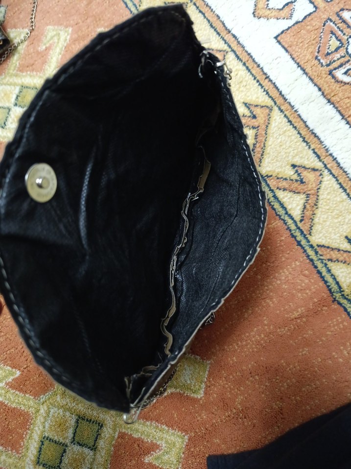 Zincir Detaylı Bej Deri Kadın Çanta - Görsel 3