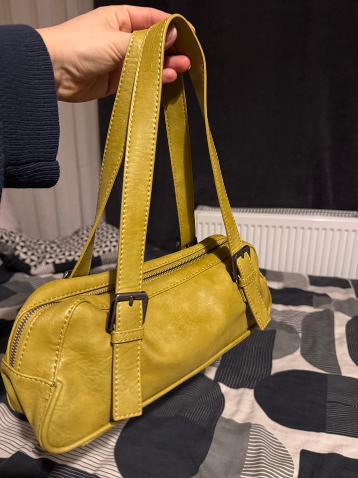 Hardal rengi bershka çanta - Görsel 2