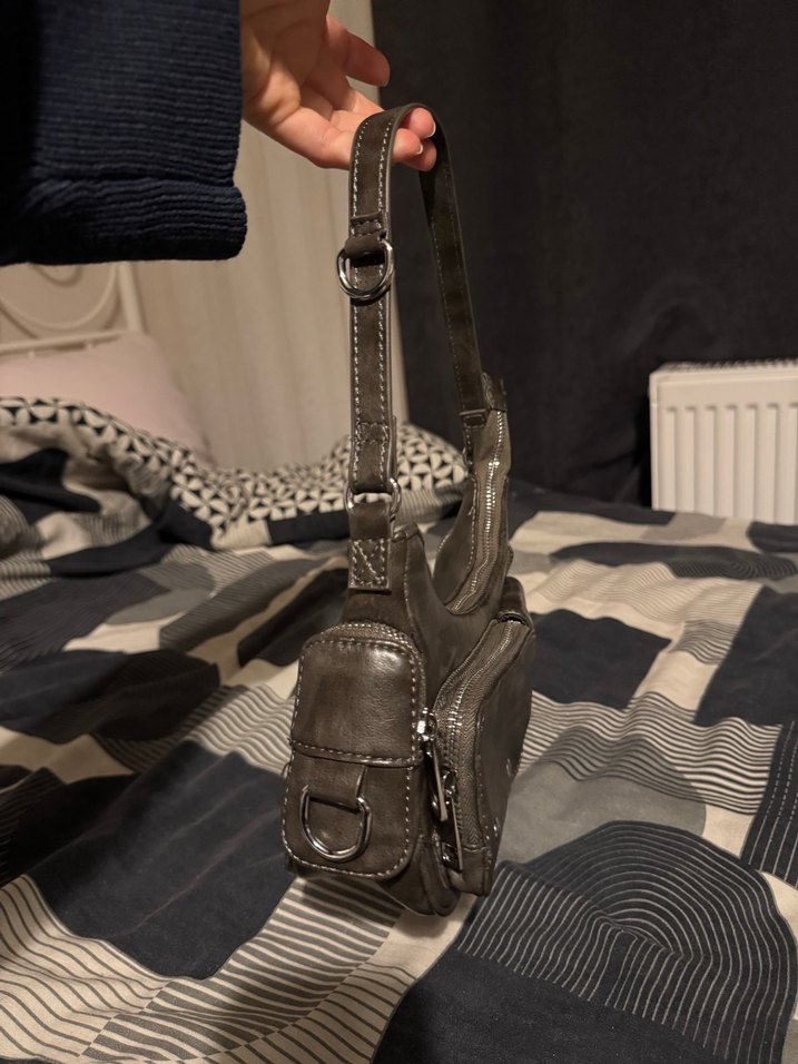 Antrasit Tokalı Deri Kadın Çantası - Görsel 2