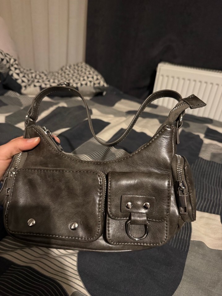 Antrasit Tokalı Deri Kadın Çantası - Görsel 3