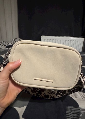 Pull&bear Deri Zebra Desenli Beyaz kol Çantası - Görsel 2